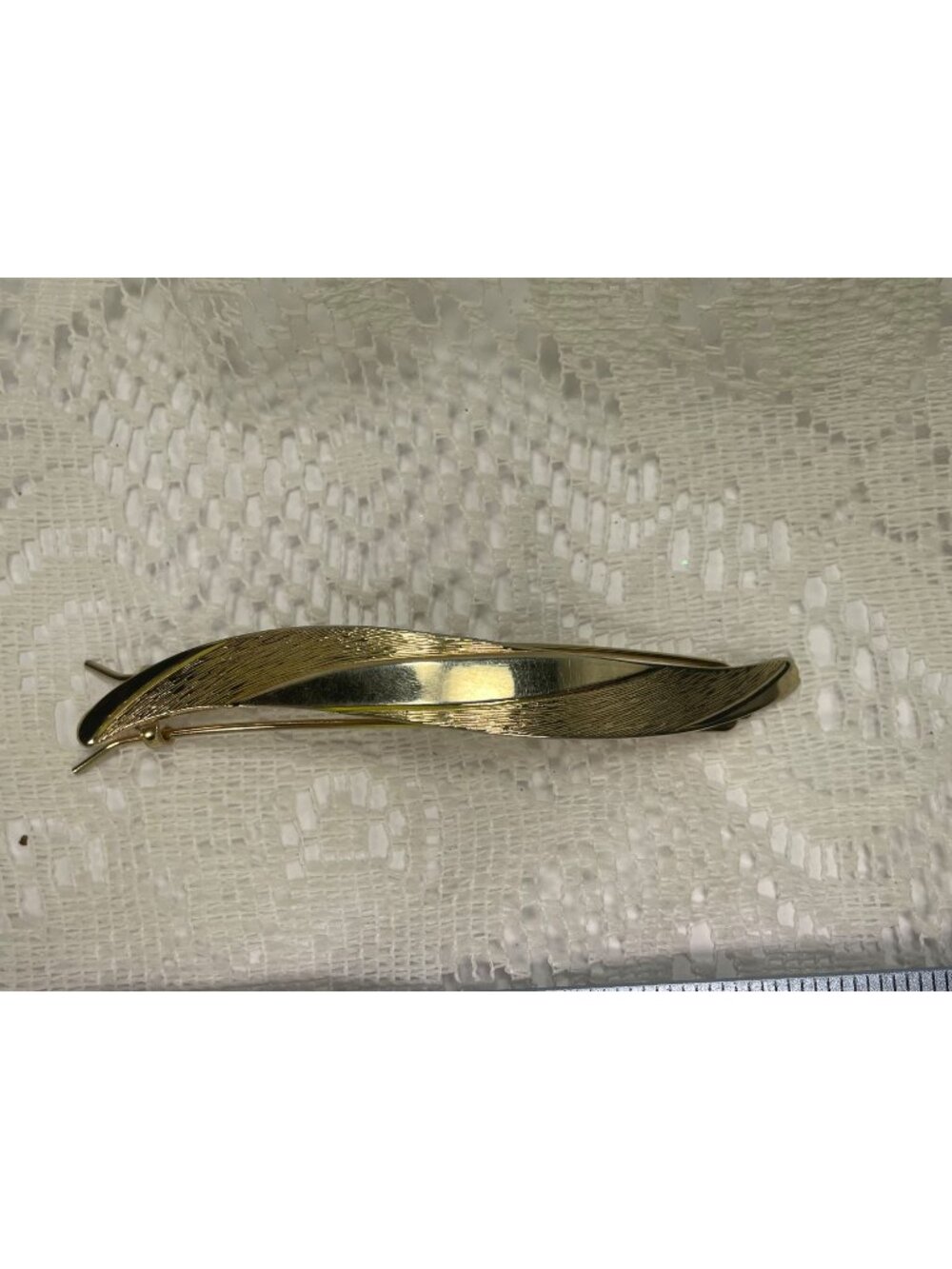 Gold-Tone Leaf Design Barrette Hair Clip 3.5" Long Vintage Accessory